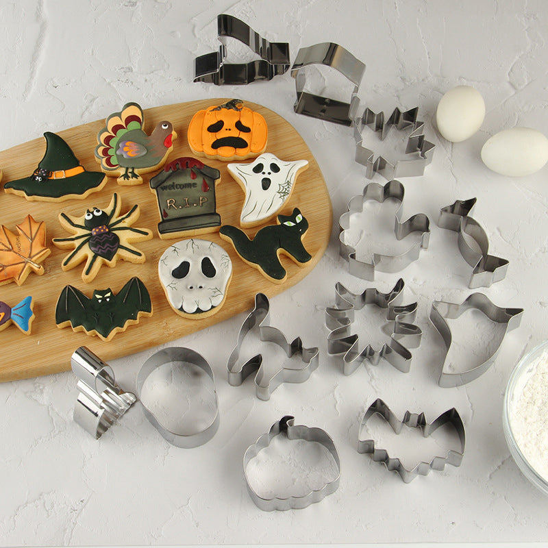 Halloween Cookie Cutter Set, 12 Shapes Cookie Cutters Bat, Pumpkin, Cat, Witch, Spider, Skull, Gingerbread Man etc. for Baking Stainless Steel